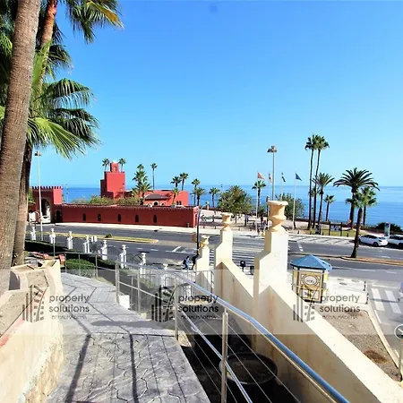 Apartamento 812 Benalbeach. 1ºlinea De Playa. Vistas A La Piscina Y La Montana.