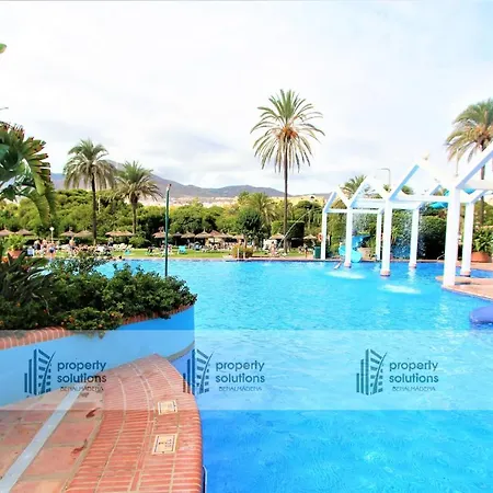 812 Benalbeach. 1ºlinea De Playa. Vistas A La Piscina Y La Montana. Apartamento Benalmádena