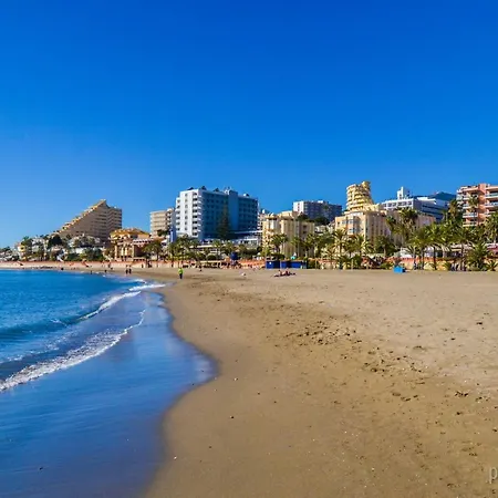 Apartment 812 Benalbeach. 1ºlinea De Playa. Vistas A La Piscina Y La Montana. Benalmadena