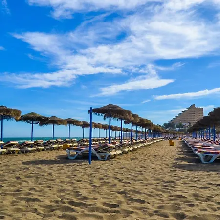 812 Benalbeach. 1ºlinea De Playa. Vistas A La Piscina Y La Montana. * Benalmadena